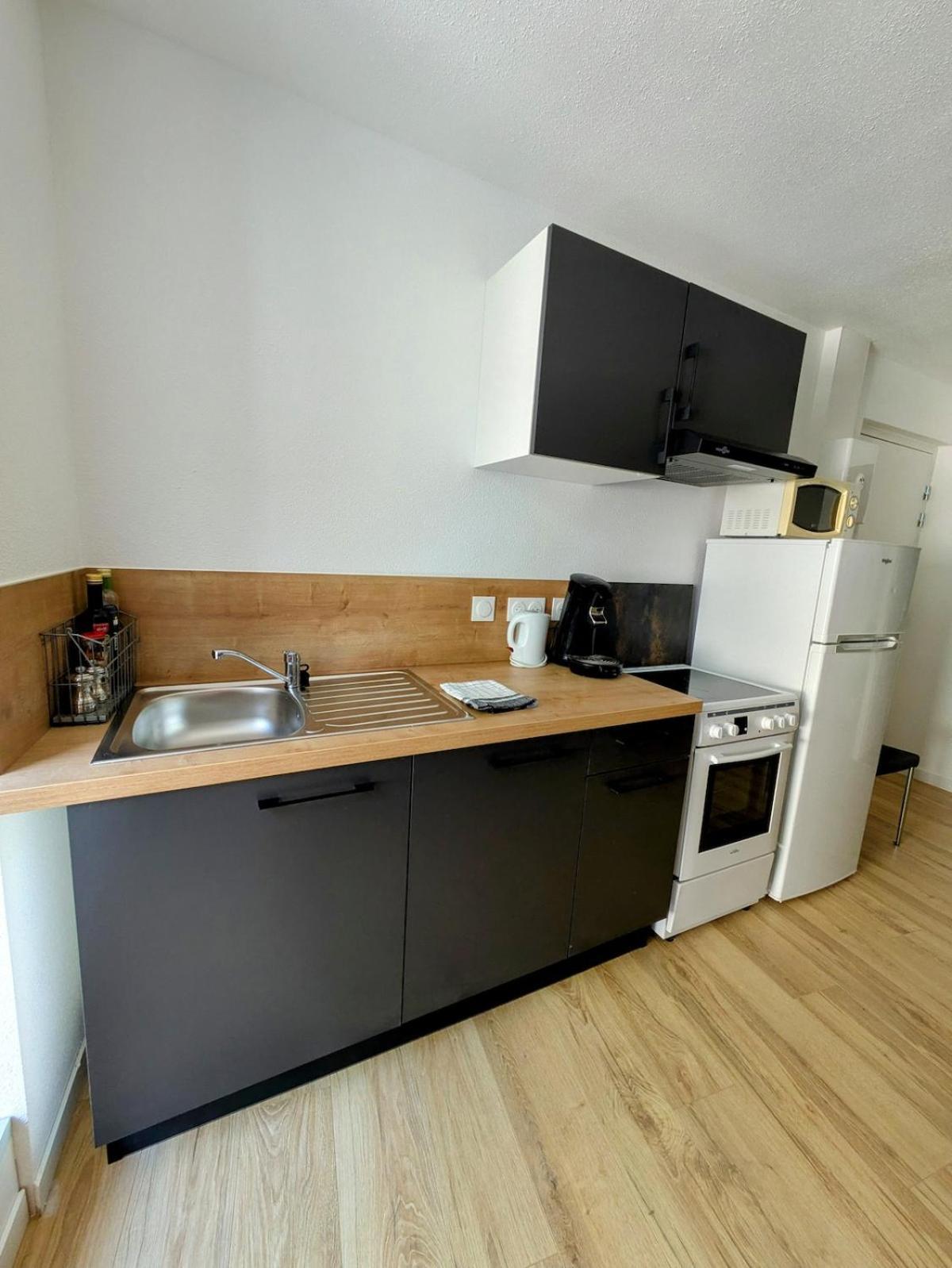 Apartamento Sous La Tour Poligny  Exterior foto