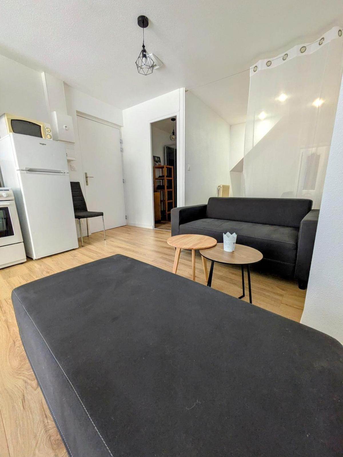 Apartamento Sous La Tour Poligny  Exterior foto